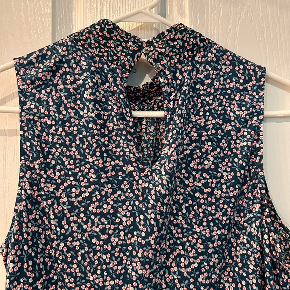 LOFT Green and Pink Pleated Blouse with Mandarin Collar - Picture 3 of 7